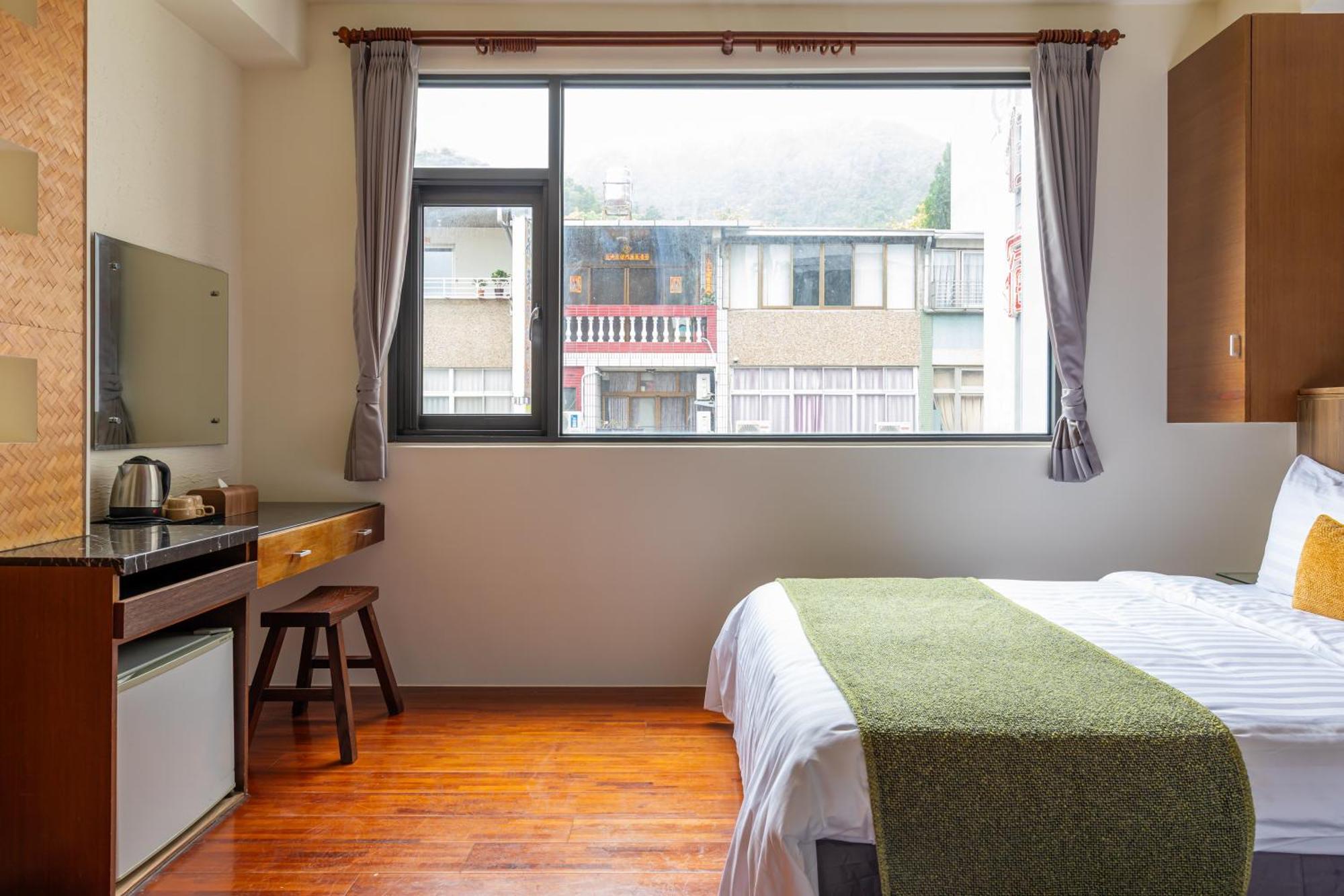 Sun Moon Lake Itathao Vacation Inn With Elevator Yuchi Exterior foto
